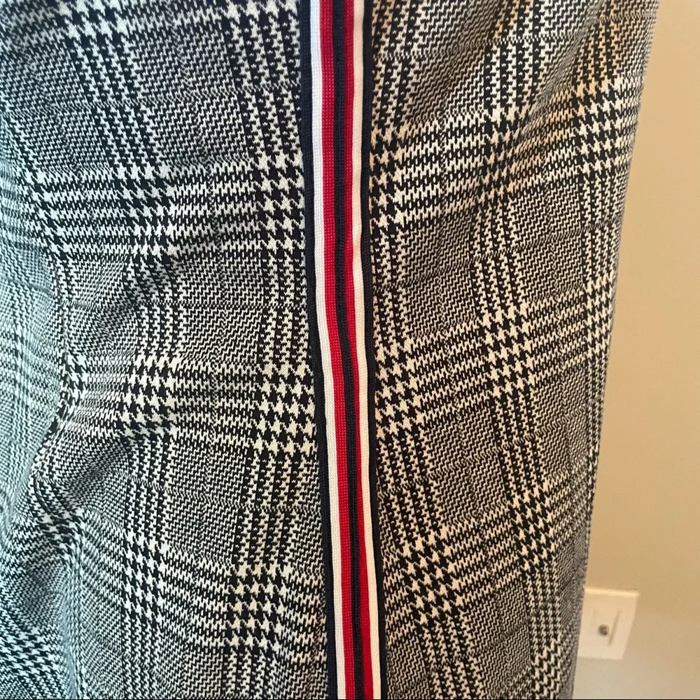 Banana Republic Sheath Dress - Picture 7 of 13